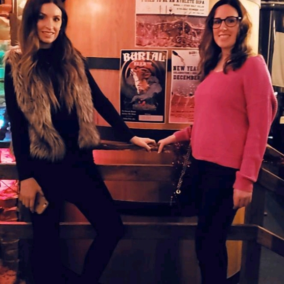 Beautiful Sweater - Picture 4 of 4